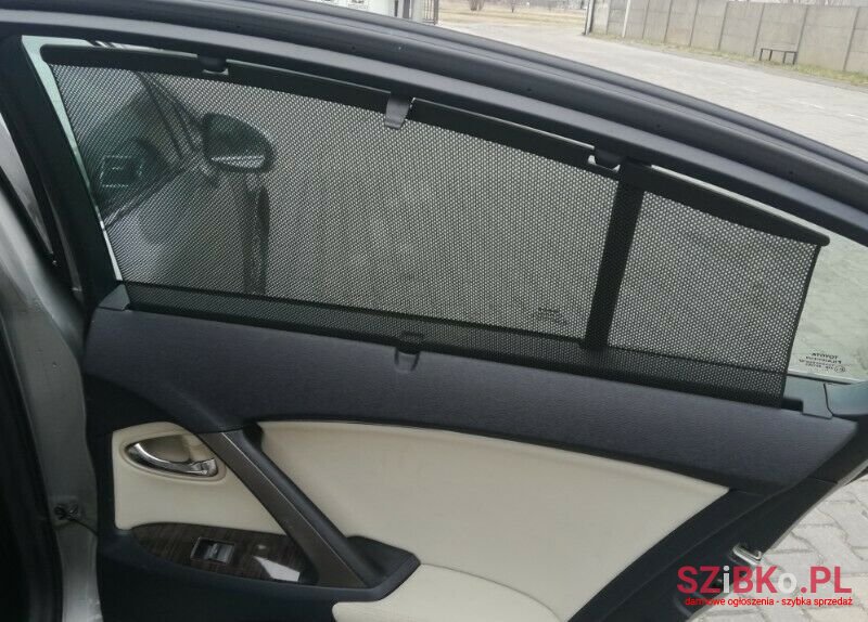 2012' Toyota Avensis photo #6