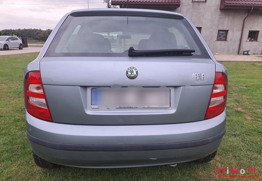 2004' Skoda Fabia photo #5