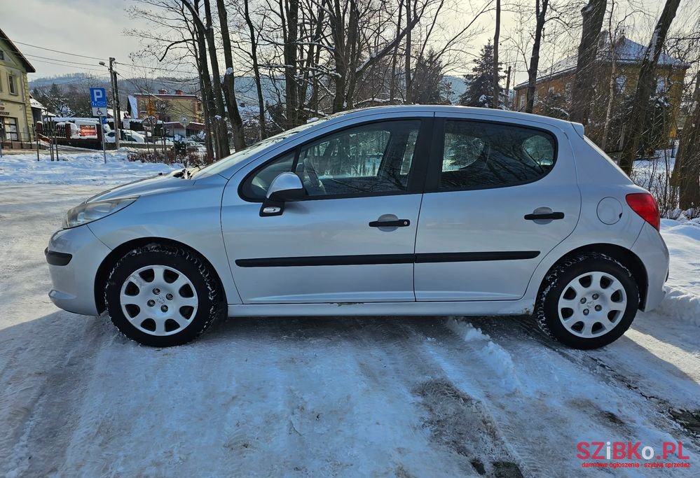 2007' Peugeot 207 photo #2