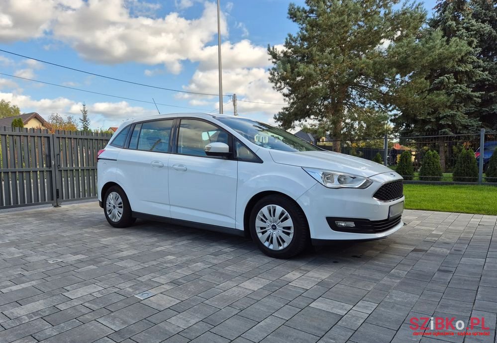 2017' Ford Grand C-MAX photo #2