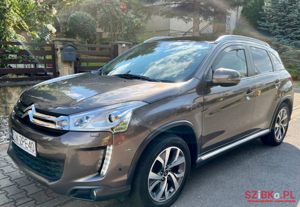 2013' Citroen C4 Aircross photo #2