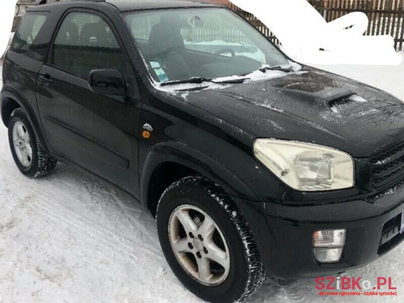 2002' Toyota RAV4 photo #1