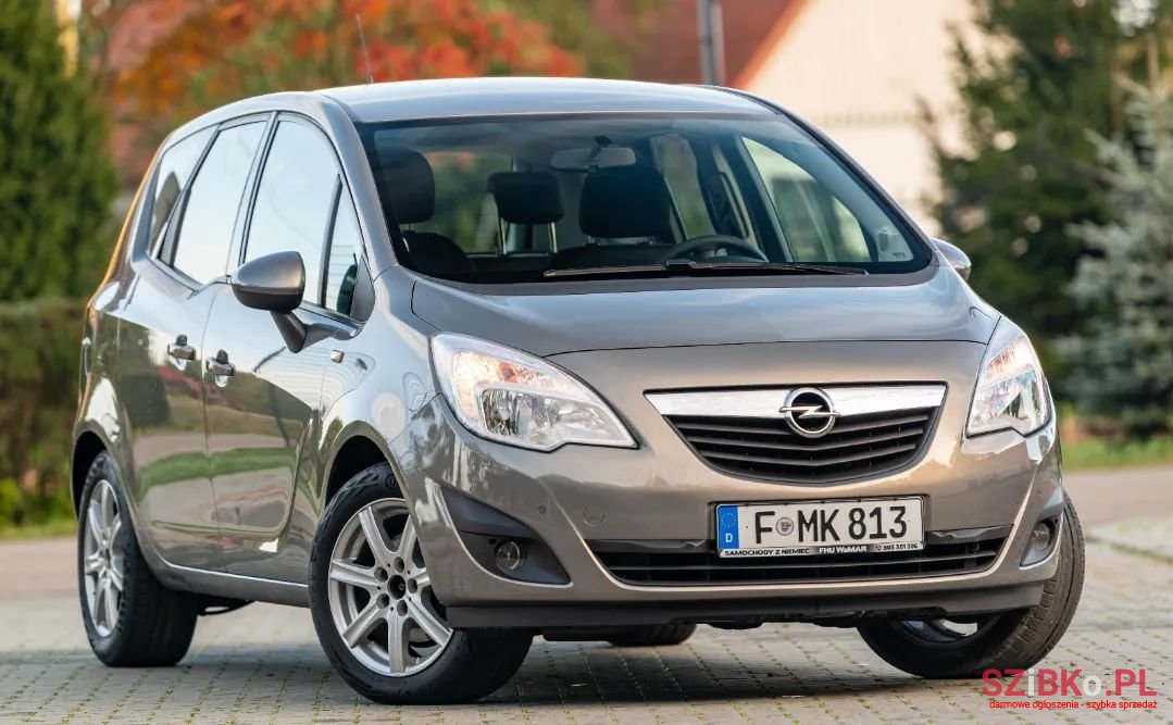 2011' Opel Meriva photo #1