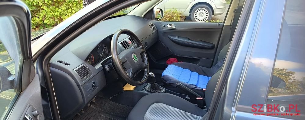 2003' Skoda Fabia 1.4 16V Classic photo #5