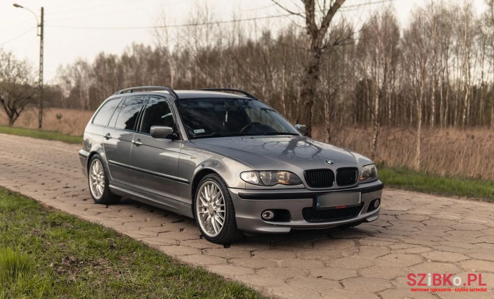 2004' BMW 3 Series 320D photo #1