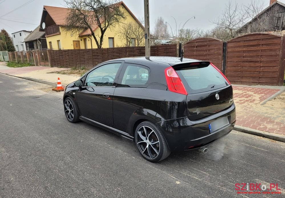 2009' Fiat Grande Punto 1.4 16V Sport photo #6