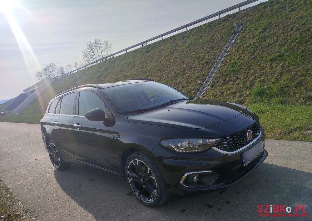 2020' Fiat Tipo photo #1