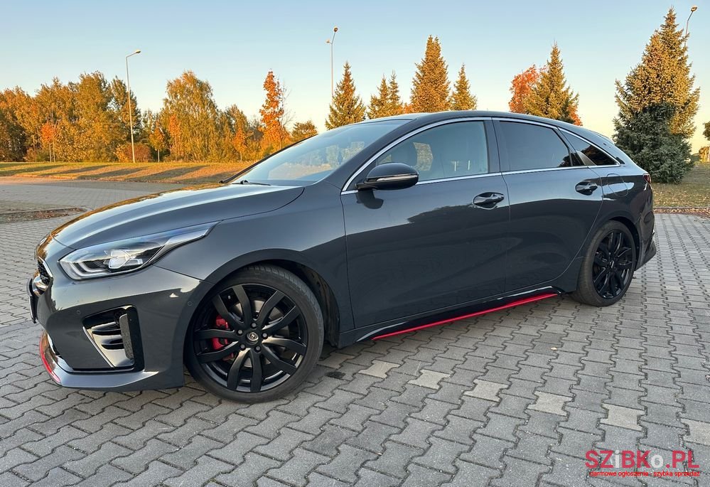 2019' Kia Proceed photo #3