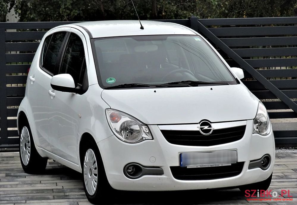 2010' Opel Agila photo #4