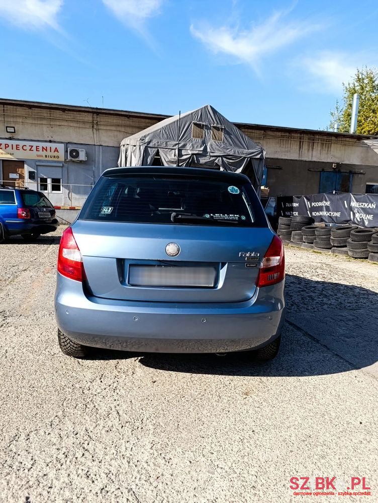 2007' Skoda Fabia 1.4 16V Sport photo #2