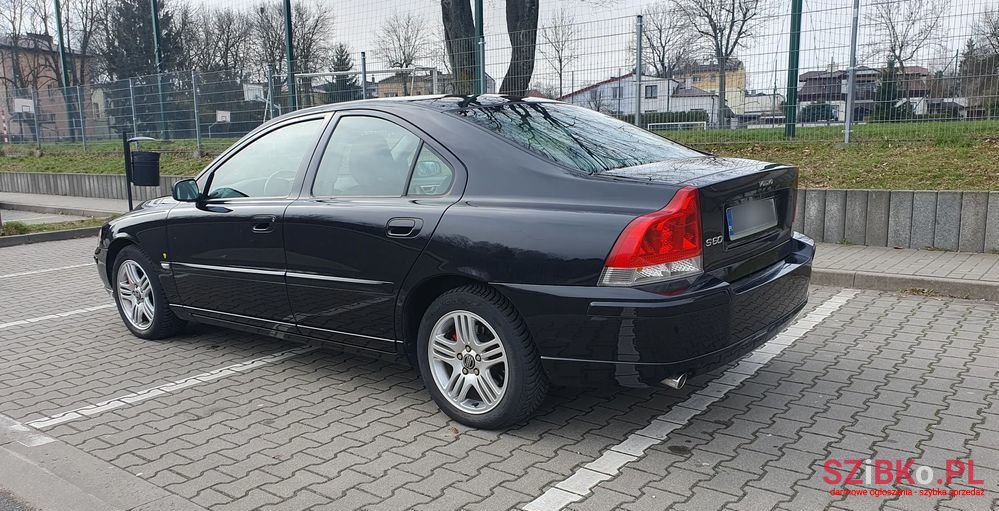 2004' Volvo S60 T5 Momentum photo #4