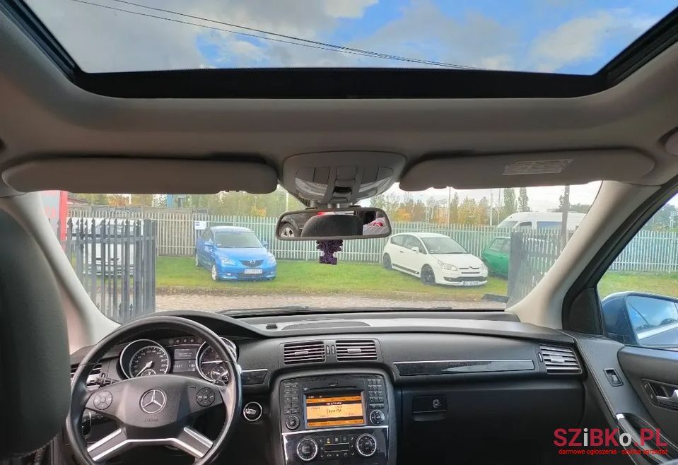 2010' Mercedes-Benz Klasa R photo #3