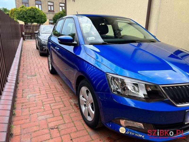 2015' Skoda Fabia photo #2