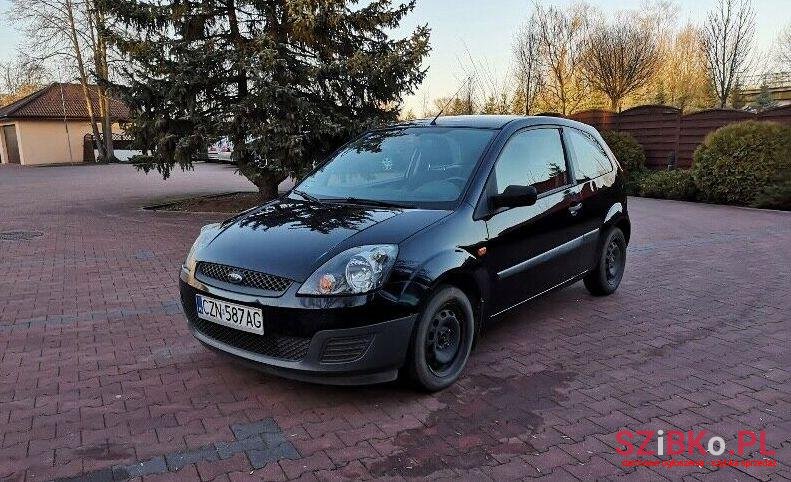 2006' Ford Fiesta photo #1