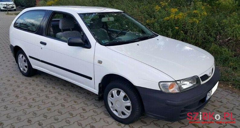 1998' Nissan Almera photo #1