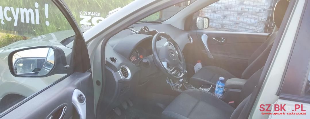 2009' Renault Koleos photo #3