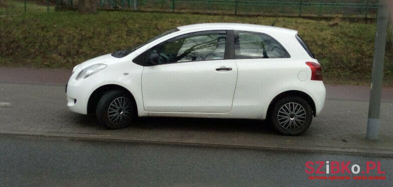 2007' Toyota Yaris photo #1