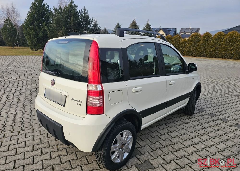 2011' Fiat Panda 1.2 4X4 Climbing photo #4