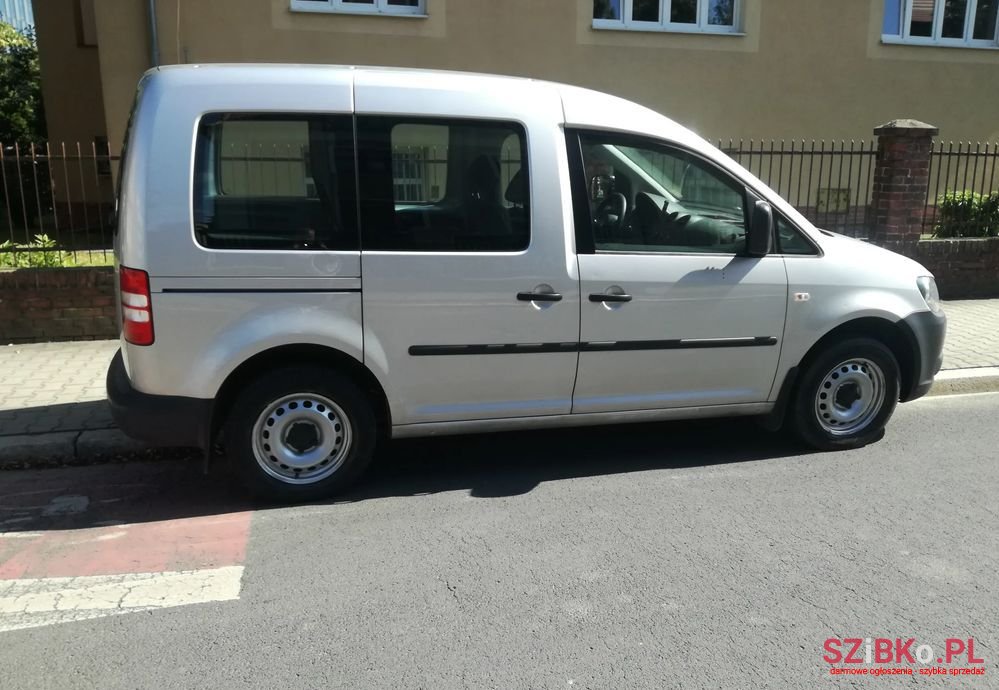 2015' Volkswagen Caddy photo #5