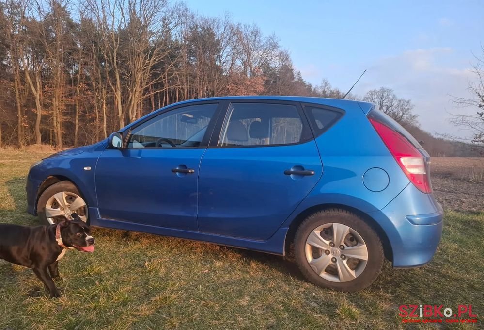 2010' Hyundai i30 photo #3