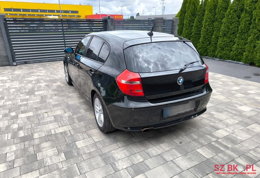 2007' BMW 1 Series photo #6
