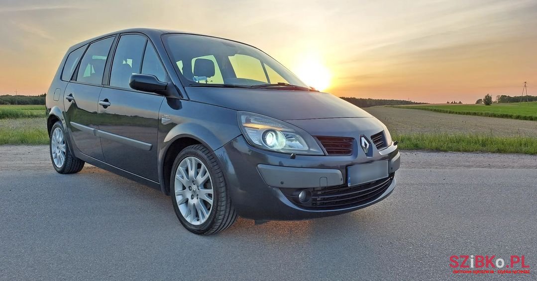 2007' Renault Grand Scenic photo #1