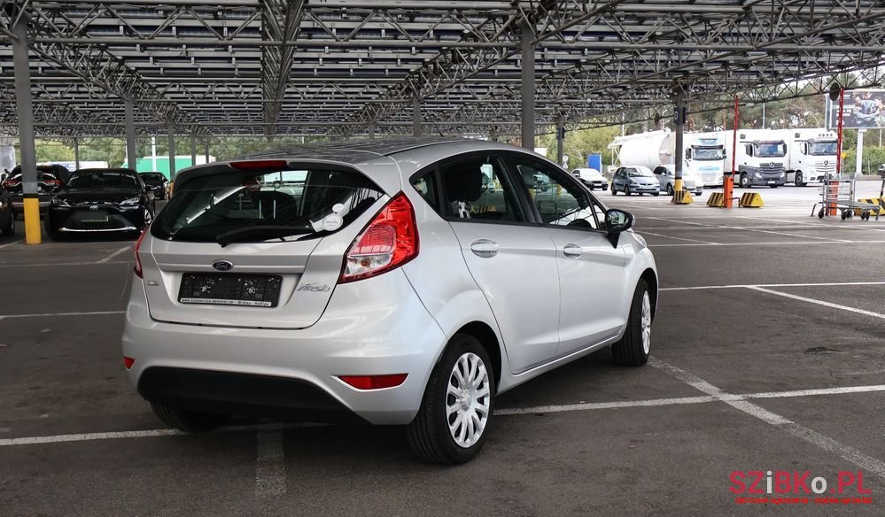 2013' Ford Fiesta photo #5