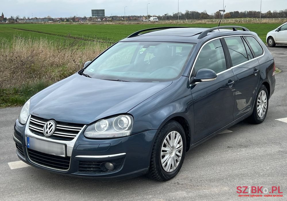 2007' Volkswagen Golf photo #1