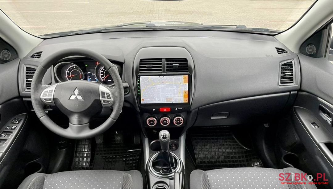 2011' Mitsubishi ASX photo #5