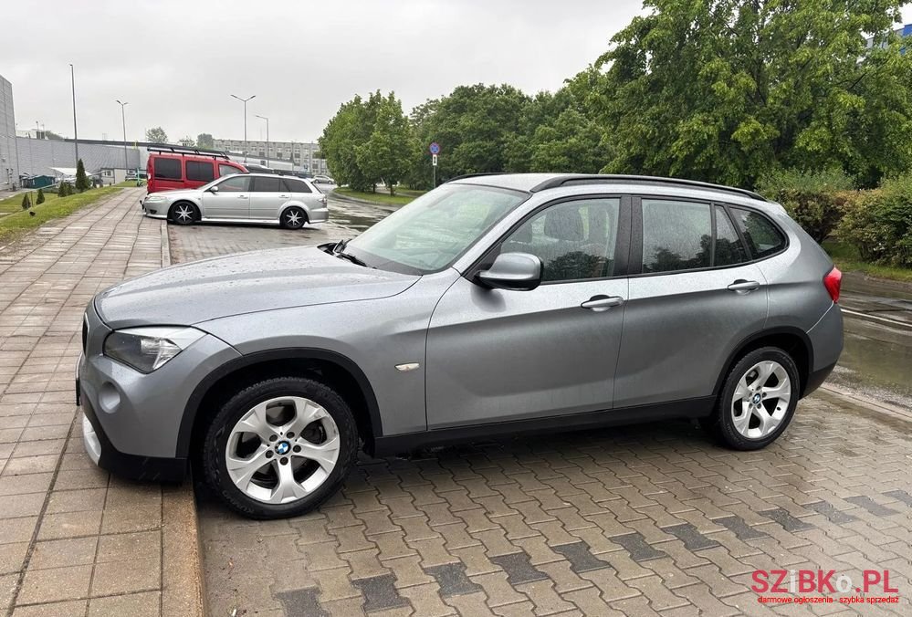 2011' BMW X1 Xdrive20D photo #4