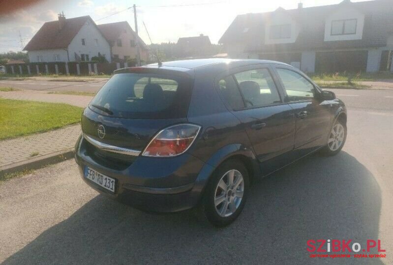 2008' Opel Astra photo #3