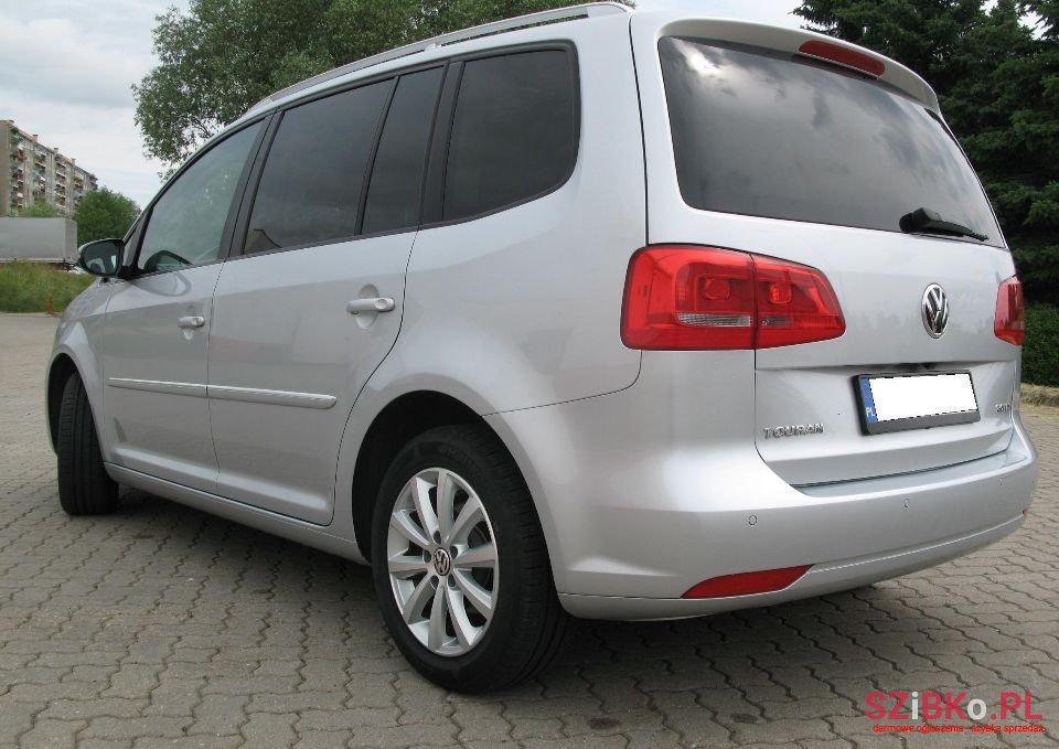 2013' Volkswagen Touran II (2010-2015) photo #3