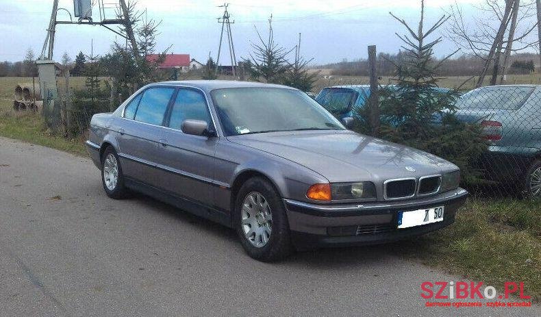 1995' BMW Seria 7 photo #1