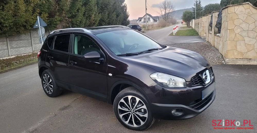 2013' Nissan Qashqai 2.0 4 X 4 Tekna photo #1