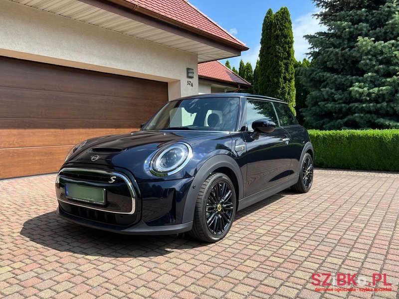 2021' MINI Cooper photo #3