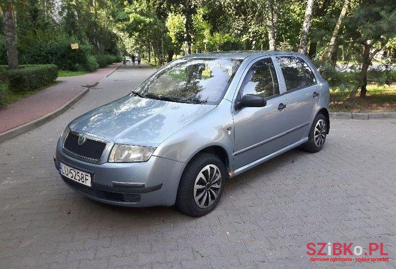 2001' Skoda Fabia photo #2