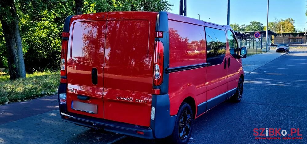 2011' Opel Vivaro photo #6