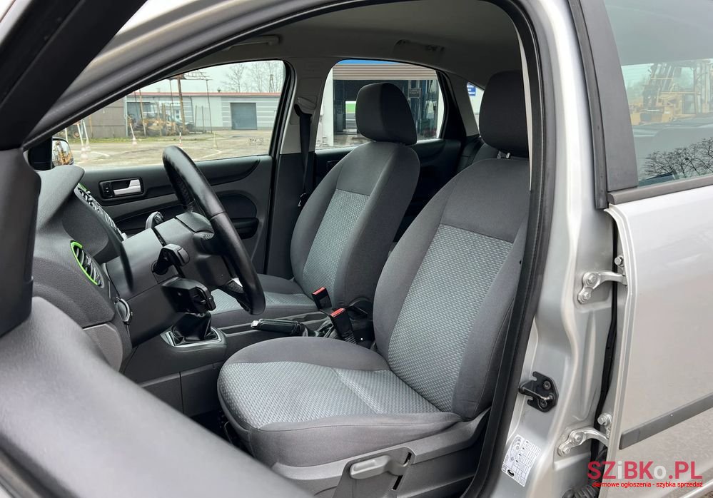 2005' Ford Focus 1.6 Comfort photo #4
