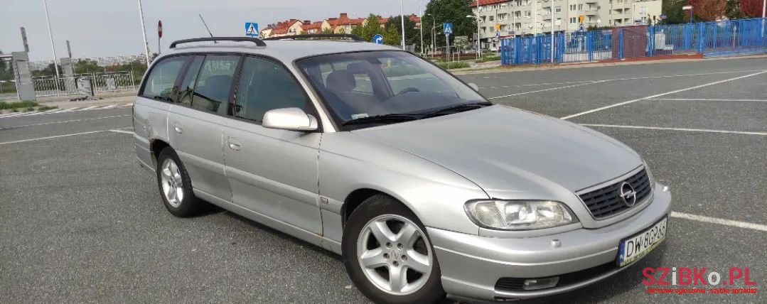 2002' Opel Omega photo #2