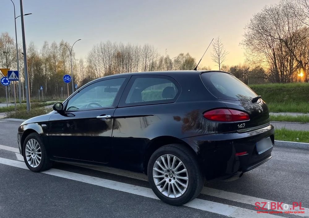 2005' Alfa Romeo 147 photo #4