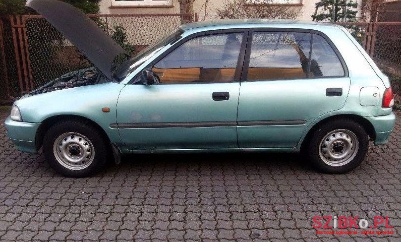 1993' Daihatsu Charade G-200 photo #1