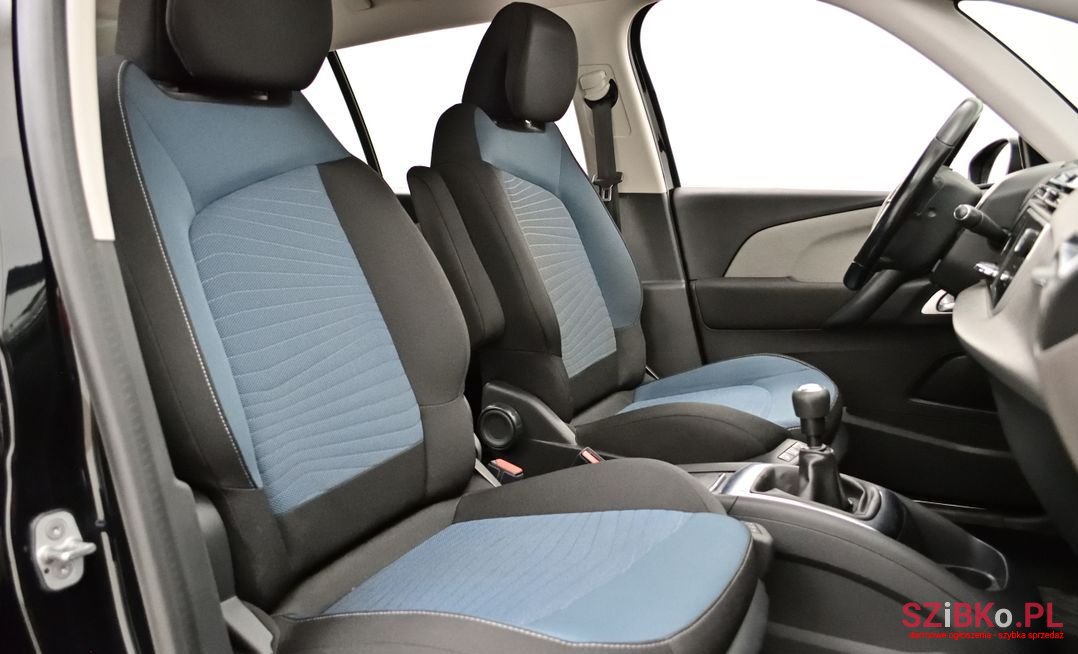 2017' Citroen C4 Picasso photo #4