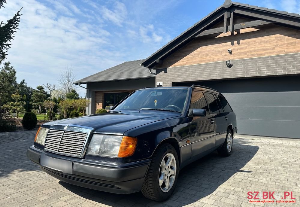 1991' Mercedes-Benz W124 photo #2