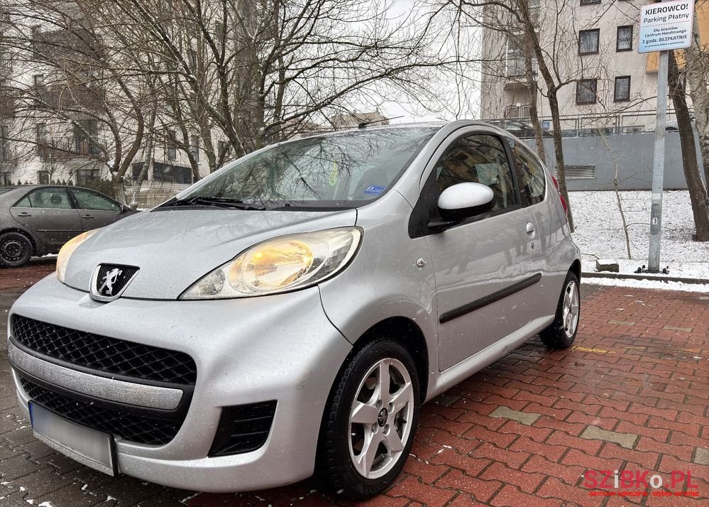 2010' Peugeot 107 1.0 Trendy Euro5 photo #1