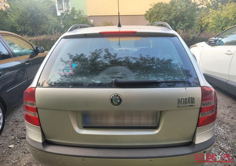 2006' Skoda Octavia photo #5