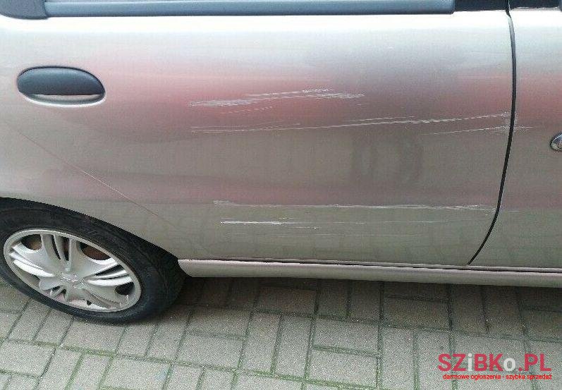 2006' Fiat Albea photo #1