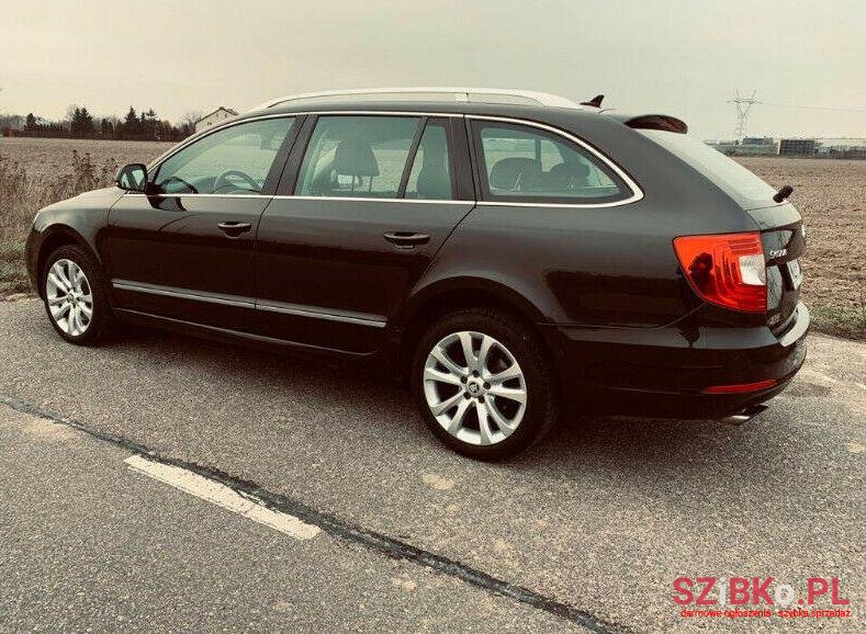 2013' Skoda Superb photo #1