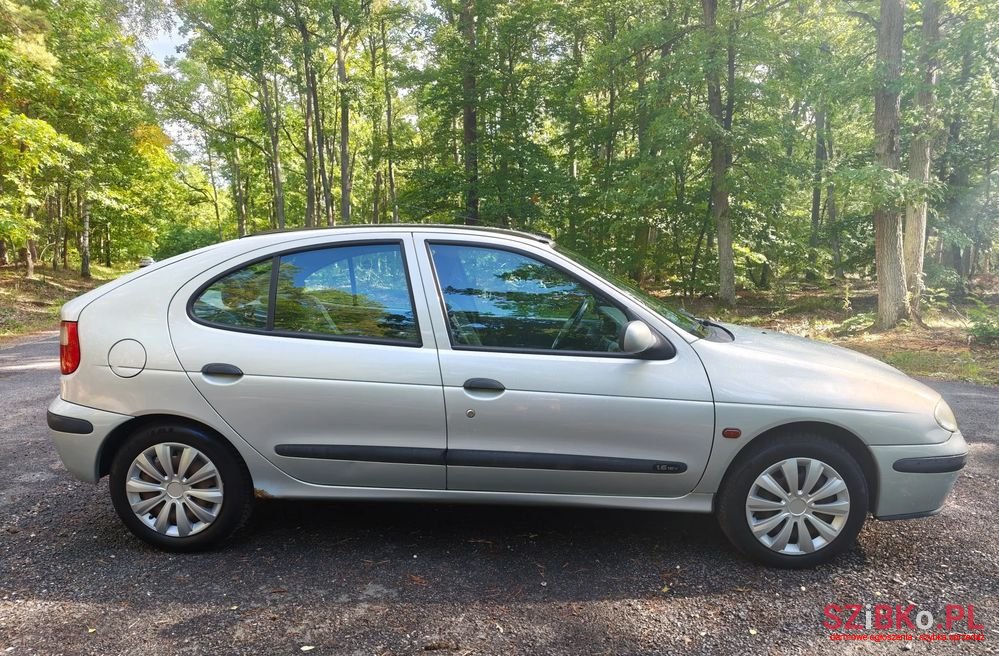 2000' Renault Megane photo #3