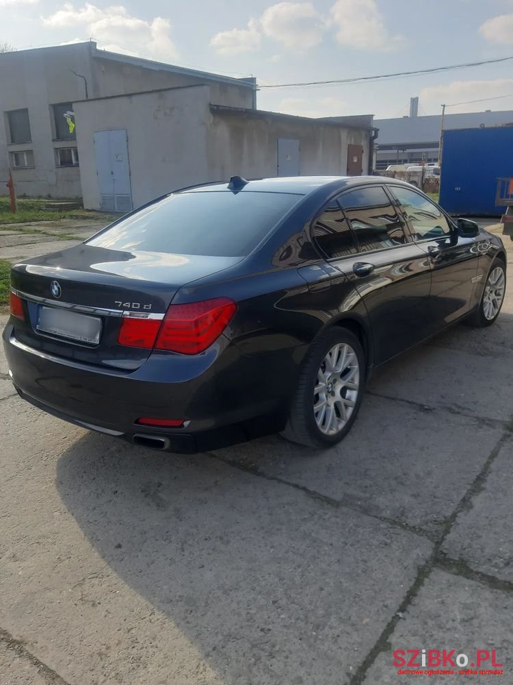 2012' BMW 7 Series 740D Xdrive photo #4