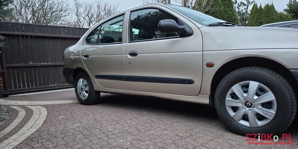 1997' Renault Megane 1.4 Rn photo #5